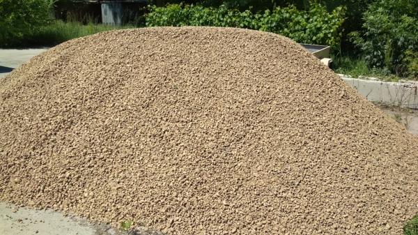 Щебень гранитный,доломитный.песок,шлак в Донецке доставка.